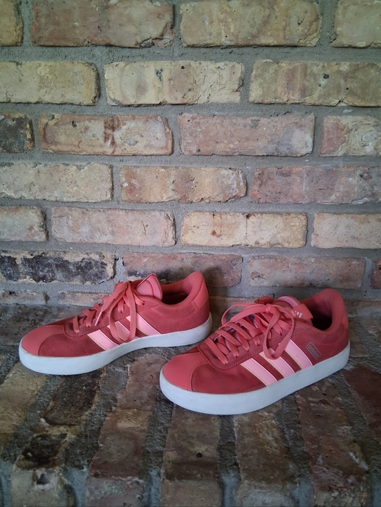 adidas Shoes - ADIDAS VL COURT 3.0 CASUAL SNEAKERS SIZE 8.5